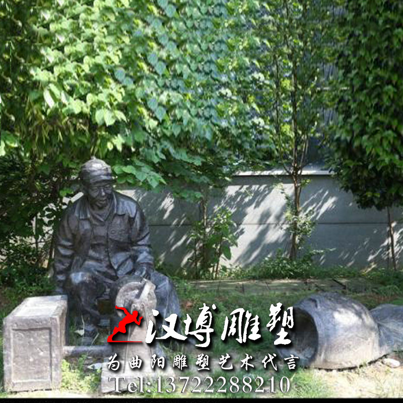 玻璃钢铜雕,报米花老大爷人物雕像,民俗文化雕塑