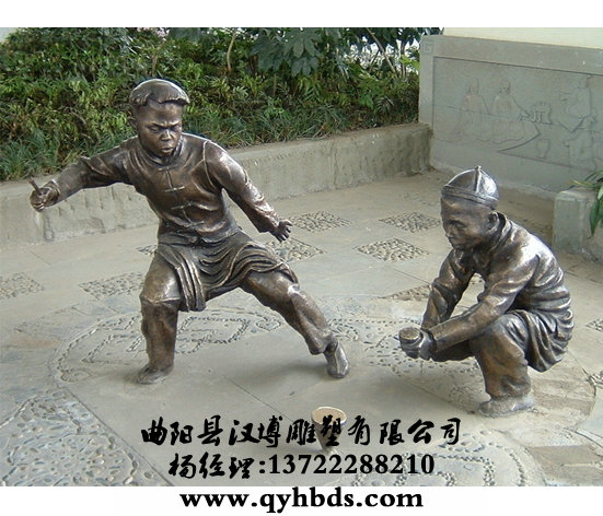 ������ܣ�У԰С������